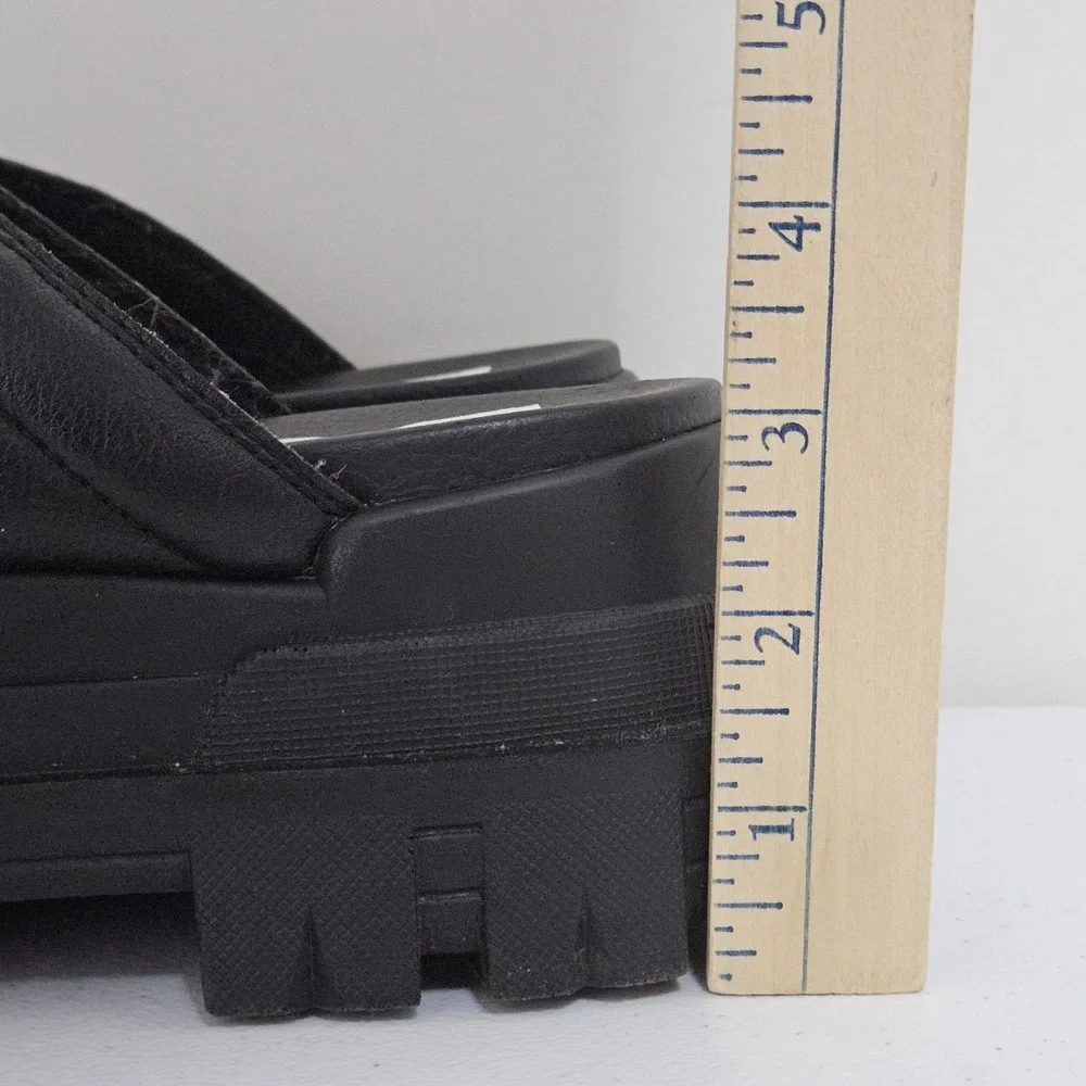Buffalo Platform Slides Womens‎ 40 Black Quilted Crisscross Lug Sole Sandals